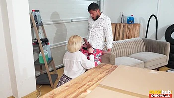 Robert Gunners Wild Purchase In Steamy Threesome - Robert Wild