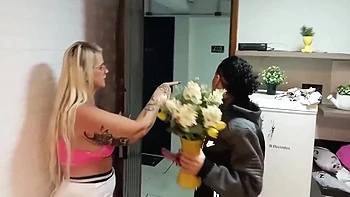 My Distant Stepcousin Working As A Florist In This Delivery Sucked My Pussy - Tiffany Montavani