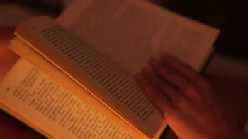 The hopscotch game continues - Jacquie et Michel TV