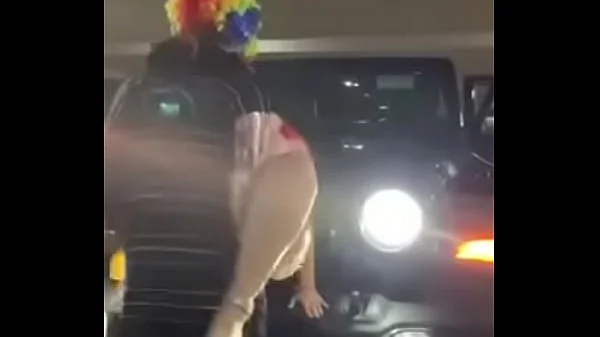 Pink hair whore gets pounded on jeep