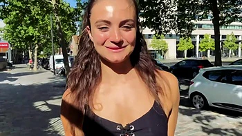 Kelly, 30 years old, medical secretary in Lyon! - Jacquie et Michel TV