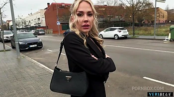 I Meet A Blonde Girl In The Middle Of The Street And We Fuck In Public - Angie Lynx