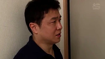 913-youth-with-areare-awd