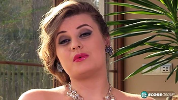 Beautiful Bust Creamer - Larissa Linn - Scoreland