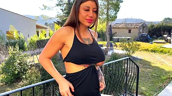 Valentina, the queen of hard! - Jacquie et Michel TV