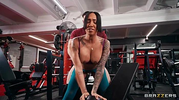 Kona Jade In Sexy Fit Gets Fucked Doggystyle In The Gym