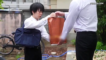 Honjo, Whose Husbands Older Stepsister, Who As A Virgin To Practice Kissing - Suzu Honjo