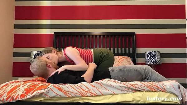 Lustery Submission #594: Nikki & Randy - Swipe Right