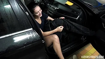 Even having seen her in other porn films But this time, she is really natural.: Porn