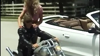 Milf mm: Doggy, Missonary  Hardcore Porn