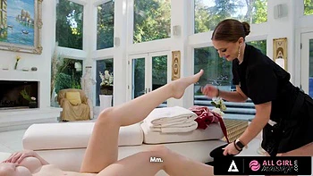 ALL GIRL MASSAGE - Sexy Lesbians Laney Grey And Octavia Red Fuck After Hot Massage FRENCH SUBTITLES