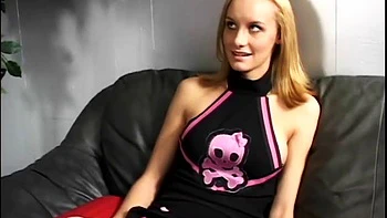 Blonde slutty babe gets spanked