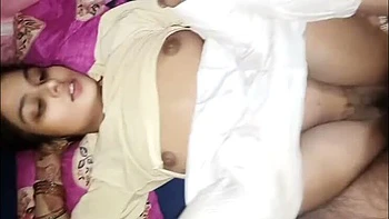 Desi Indian Muslim Girl Sex Video - Big Tits & Big Ass Bhabhi Brutal Fuck