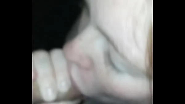 Shortstopp couldnt swallow it all so a face fucked her