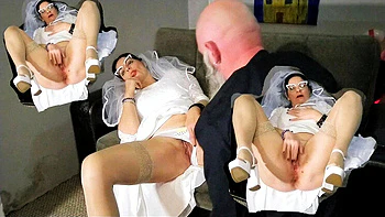 Bossy Mature Granny Dominates Young Toyboy - Amateur Homemade Foot Fetish & Pussy Licking