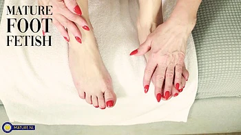 Emily Devine Granny Footfetish Mature Solo Porn Movie