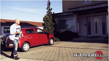 Tatjana Young Found A Guy To Fuck On A Dating App