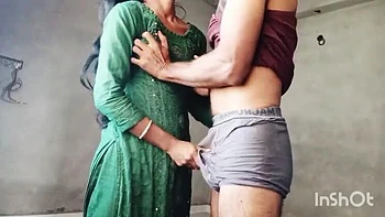 Desi Girlfriend Blowjob and Doggy Style Sex with Boyfriend in New Building Homemade