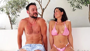 Watch Lustery amateur Calita Sylvan getting wet and dirty