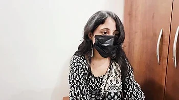 Desi Step Aunt Alone in Room Caught Nude by Nephew - Hindi Audio 4K Porn