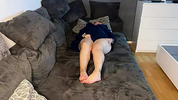 Bonieclydeerotik Shower Masturbation - Blonde Pornstar Fingering Pussy & Clit on Couch, Wet Moaning Orgasm