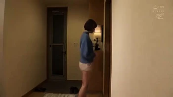 06898,Lewd SEX with exposed breasts!