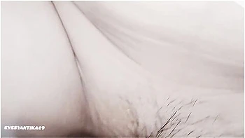 Ngentot Cewek Cantik Jilbab Muslimah Tanpa Kondom. Dia Tak Mau Lepas Hijab Saat Ngentot-evesyantika