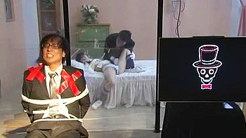 The father thrusts a vibrator in and out while deep-throating the girl.