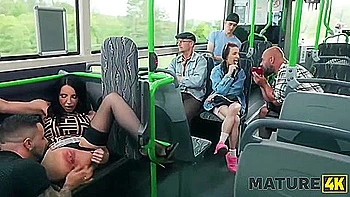 Sassy Vitoria Vonteeses In Public Smut