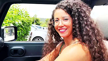 Pràna, 22 years old, hairdresser in Bondy! - Jacquie et Michel TV