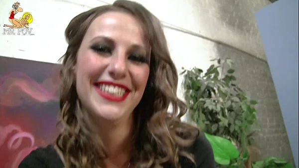 Amateur hottie Summer Rae gets dicked down and facialed!