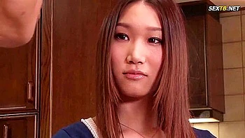 Em Nga Dang Nung Lon Nen Gap Trai La Cho Dit Roi Xuat Tinh Day Vao Stepmom