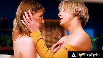 Stepmommys Girl - Blonde Milf Movie - Dee Williams