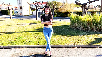 Crystal takes care of her anal frustration... - Jacquie et Michel TV