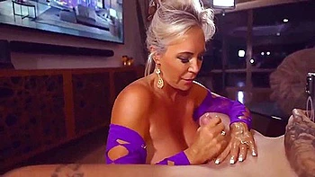 Sandra Otterson Glamour Gilf Sex Video