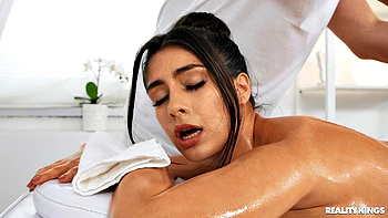 King's Spa: True Kait