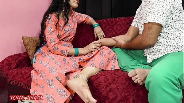 desi priya wants her stepbro fuck only her juicy pussy, means licking pussy in hindi audio