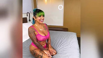 Spanish Barbiie Pov Linked Up To Squirts Osome Dick - Flightlifexxx