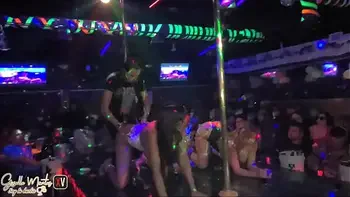 show extremo en mexicali con mis novias y hicimos squirte al final