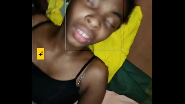 Ebony teen screaming from 12inch