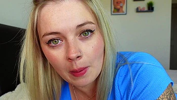 sexy amateur hot blonde teen show webcam