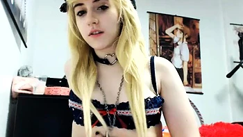Amateur Blonde Teen Plays Solo with Toy Webcam Porn