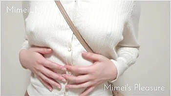 着衣オtニーノーフラ外出て視線を集める変態ハイスラ女子 人目に付かない場所てこっそり乳首クリイキ おもちゃの刺激に思わすエッチな喘き声か漏れちゃう個人撮影