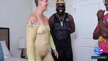 Gilf Wanted Her First Mfm