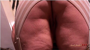 Aunt Judys - Judys Xxx - Your Busty Mature Boss Mrs. Bird Sucks Your Cock (pov)