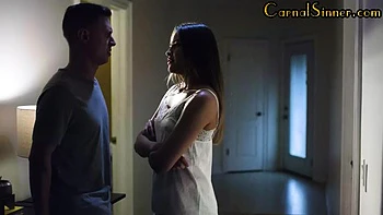 Roundass slut cockbouncing on BFs dick