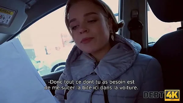 DEBT4k. Un jeune débiteur au visage mignon pense que le sexe vaut mieux que la peine