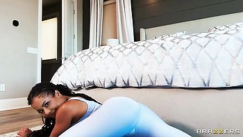 Fake-boobed brunette Kira Noir nicely impaled by massive wiener