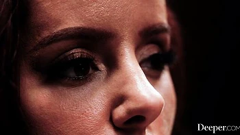 Sexy skinny teen Vanna Bardot likes hardcore double penetration