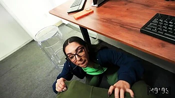 Beautiful intensive pound with a passionate brunette Madison Wilde